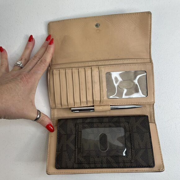 Michael Kors Checkbook Wallet Large Jet Set Travel Signature Brown Monogrammed - Picture 10 of 15